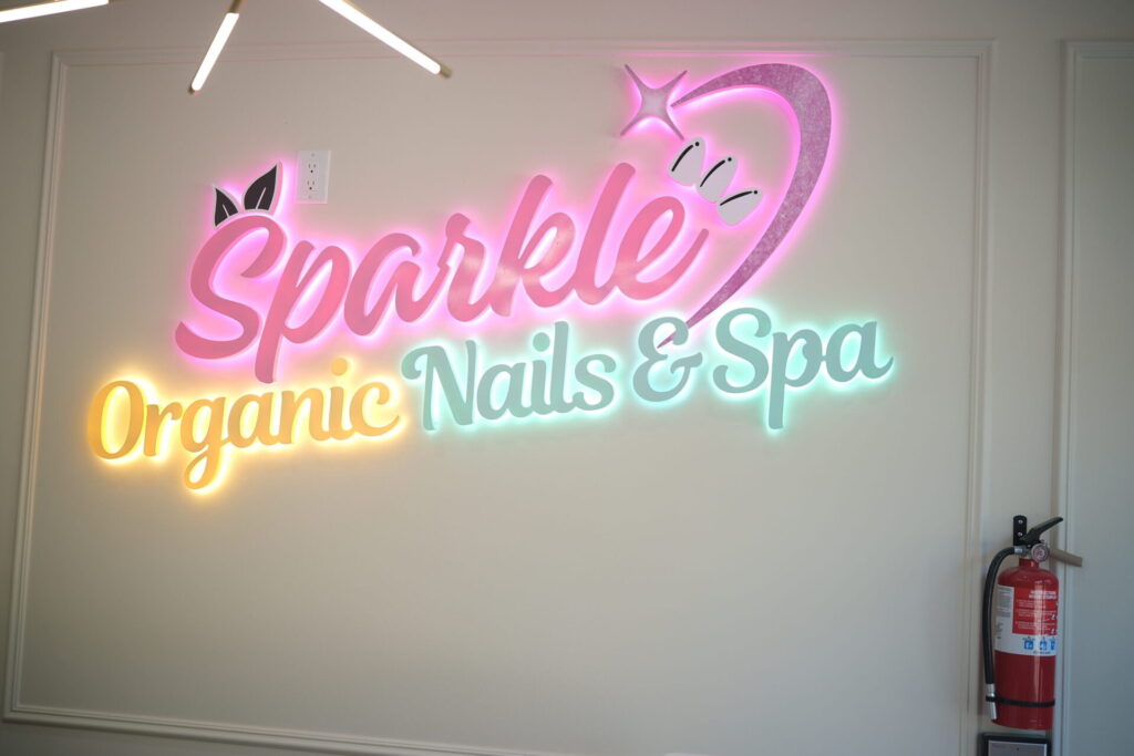Sparkle Organic Nails & spa London Ontario